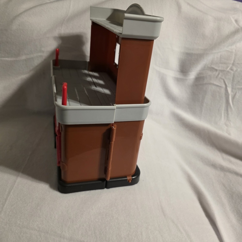 Members Mark Fire Station Playset w/ Opening Doors & Lights, Age 3-4 - Picture 5 of 6